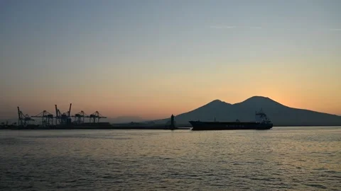 Time lapse of sunrise in Naples with Mt Vesuvius in the distance Stock Footage 163645226