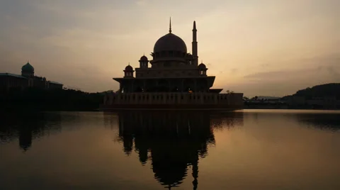 Time lapse of Sunrise near Putra Mosque at Putrajaya, Malaysia Stock Footage