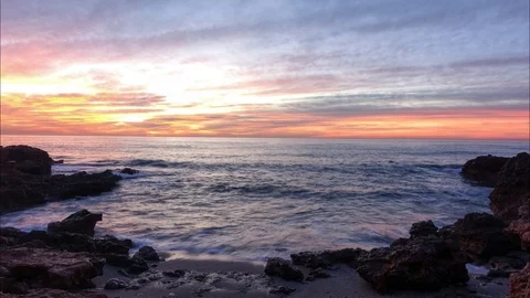 Time lapse of a sunrise in the Oropesa sea Stock-Footage 102802499