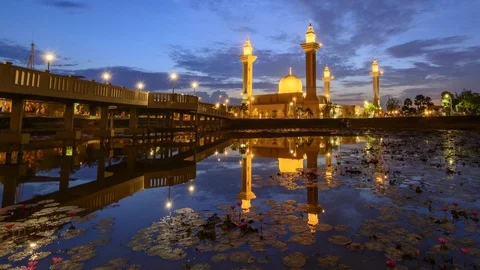 Time lapse of sunrise scene at Bukit Jelutong Mosque Stock Footage 88252191