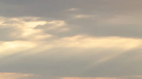 Time lapse sunrise with sunbeams in Full HD Video stock 32350946