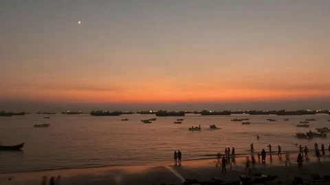 Time-lapse of sunset on the beach Video stock 273635915