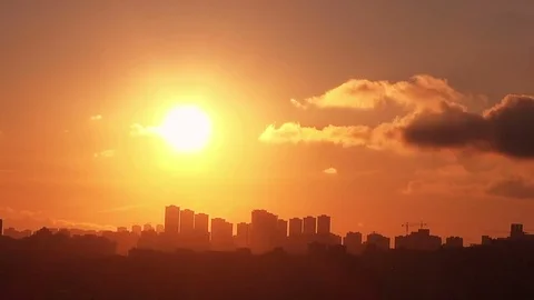 Time Lapse sunset on the cloudy sky Stock-Footage 76103211