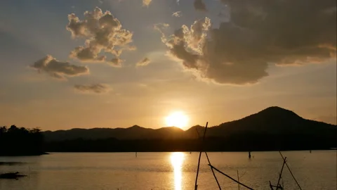 Time Lapse of Sunset with Colorful dramatic sky Video stock 131168060