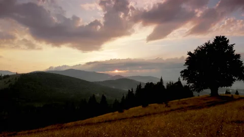 A time lapse of a sunset. Stock Footage 89541576
