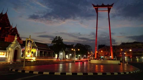 Time lapse sunset of Giant swing land. Видео 115757684