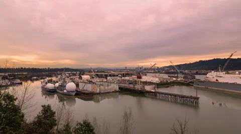 Time Lapse of Sunset at the Largest Drydock in North America in Portland Oregon Video stock 47463683