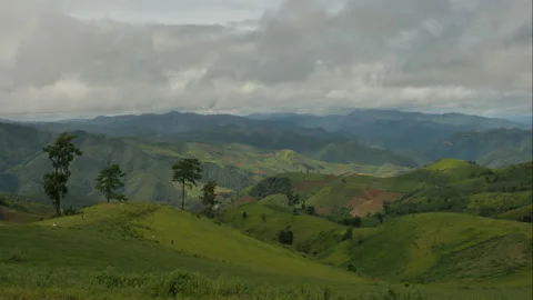 Time Lapse of Sunset in mae tho mountain Village, Chiang Mai Province, Thailand Stock Footage 140458259