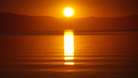 Time-lapse sunset on a mountain lake of the southern ural Uvildy. reflection in Stock Footage 136940190