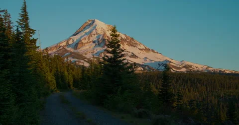 Time lapse of sunset on Mt. Hood, Oregon from the Northwest Stock Footage 68034765