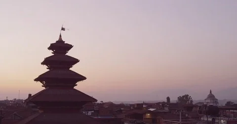 Time lapse of a sunset at Nyatapola Temple and Bhairavnath temple in Bhaktapur, Stock Footage 72998905