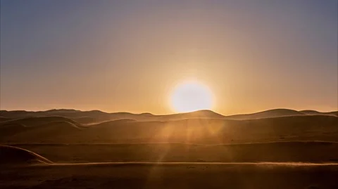 Time lapse of sunset over the dunes in the Omani desert 库存影片 123523857