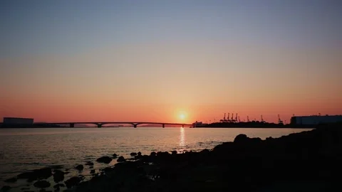 [Time-lapse] Sunset over Hakata Bay and the evening view Vídeos de archivo 334538308