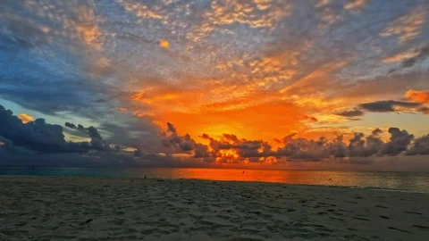 Time lapse sunset over the Indian Ocean 库存影片 310564055