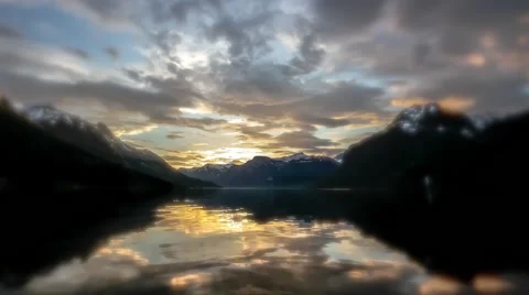 Time lapse of sunset over mountains Stock Footage 43223394