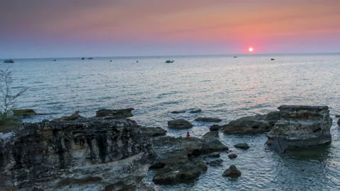 Time lapse sunset over the tropical bay seen from the top of the mountain, Stock Footage 156725669