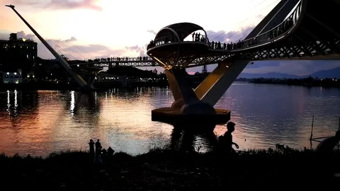 Time lapse sunset at river and bridge Stock Footage 86891334