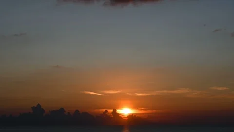 Time lapse of sunset on the sea Stock-Footage 114123713