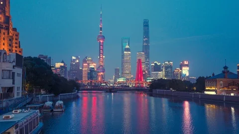 Time lapse of sunset, Shanghai skyline and Waibaidu bridge, China Stock Footage 112762928