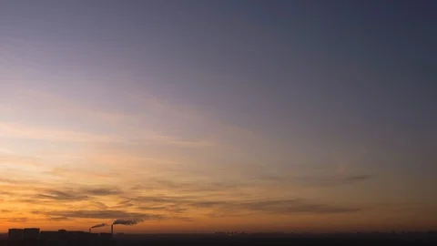 Time lapse of sunset sityscape with holy grail day-to-night transition 스톡 동영상 120650234