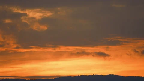 Time lapse of sunset sky and clouds background 库存影片 219735909