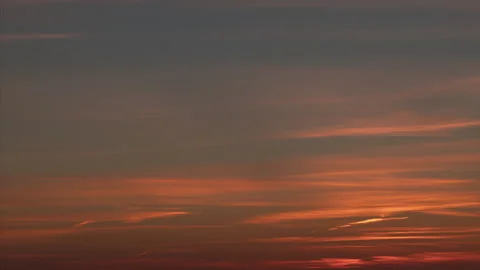 Time lapse. Sunset sky with soft and blur pink and orange pastel colored stratus Stock Footage 305159672