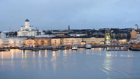 Time lapse of Suomenlinna ferry arriving at Market square in Helsinki, Finland Video stock 71587600