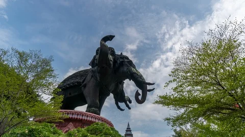 Time lapse Three-Headed Elephant Statue or Erawan Statue Stock Footage 92905077
