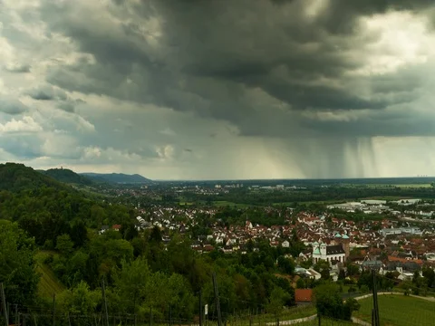 Time lapse - Thunderclouds over the city of Bensheim Видео 76794511