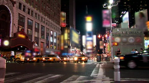 Time-lapse of Times Square with logos blurred 스톡 동영상 715526