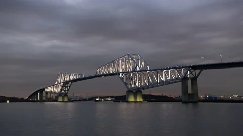 Time-lapse: Tokyo gate bridge at dusk Stockbeeldmateriaal 151726555