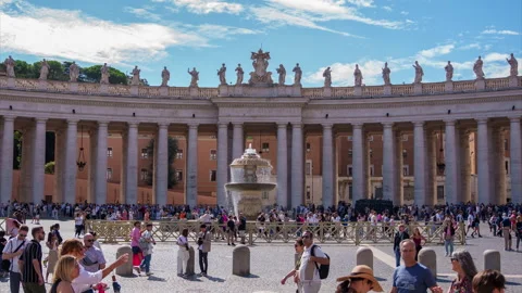 Time lapse of tourists on Vatican square. Stock Footage 287468682