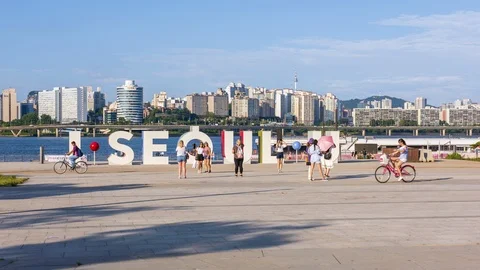 Time lapse Tourists visiting I SEOUL U at Hangang Park in Seoul City,South Korea Stock Footage 125499515