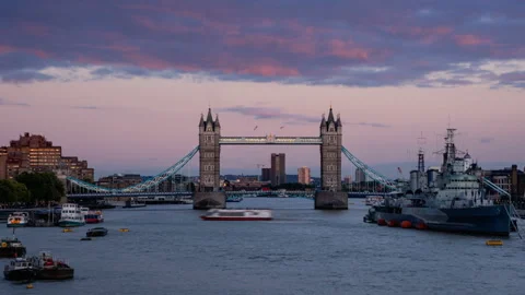 Time lapse of Tower Bridge at sunset, London, UK Stock Footage 96314687