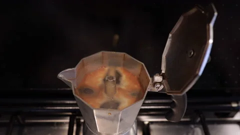 Time lapse of traditional coffee maker in the morning for breakfast Stock Footage 134637930