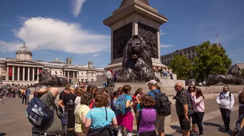 Time lapse of Trafalgar Square Lion Statues 스톡 동영상 64658147