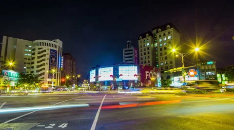 Time Lapse - Traffic and Passenger at Road Intersection at Night Vídeos de archivo 51388971