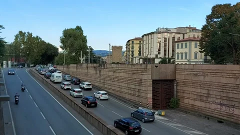 Time lapse traffic in Florence Stock Footage 140760849