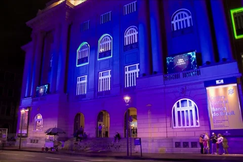 Time lapse from traffic in front of Centro Cultural do Banco do Brasil in Praça  Stock Footage 167293647