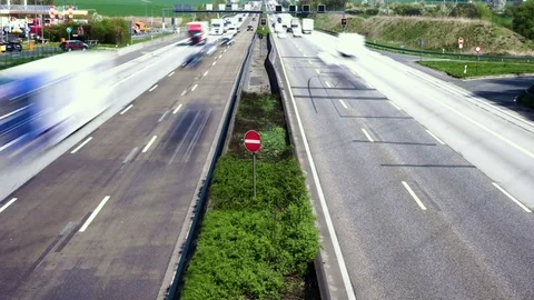 Time lapse of traffic on German highway A5 Видео 74107553