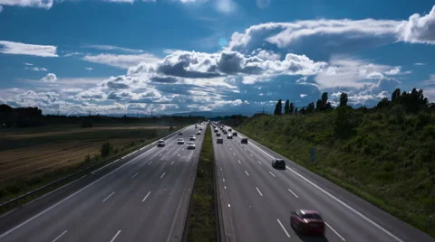Time lapse of traffic on highway Видео 64221496