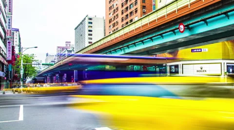 Time Lapse - Traffic at the Road Intersection in Taipei, Taiwan Vídeos de archivo 52256985