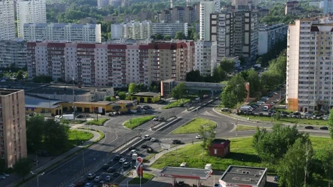 Time lapse of traffic at road intersection in the city 스톡 동영상 143461797