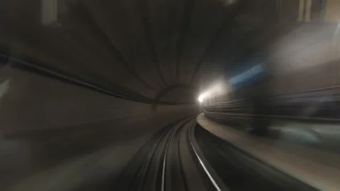 Time lapse. A train arriving in an underground station. Video stock 112957711