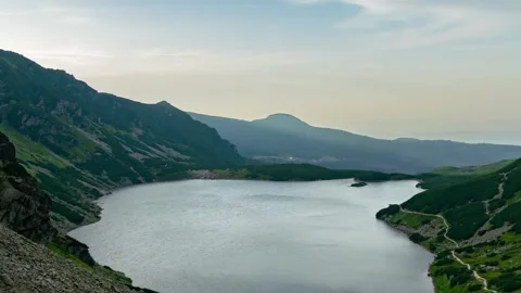 Time-lapse of Tranquil Polish-Slovak Tatra Range  Lake View 스톡 동영상 306402052