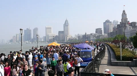 Time lapse: travalers walking on the shanghai bund in May 1st holiday Stock Footage 49859448