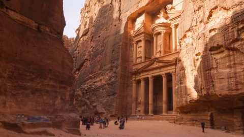 Time Lapse of the Treasury at Petra Vídeo Stock 108475397