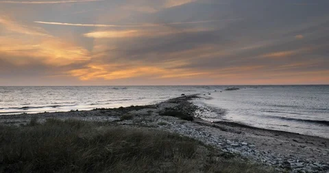 Time lapse of twilight over the sea Stock Footage 101739716