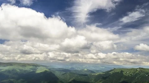 Time-lapse of two fronts of clouds over Ciucas mountains Stock-Footage 51404374