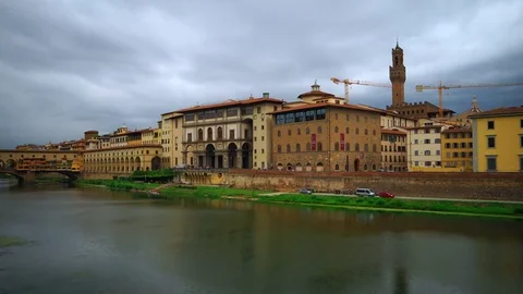 Time lapse of Uffizi Gallery and Palazzo Vecchio, Florence Stock Footage 81104436